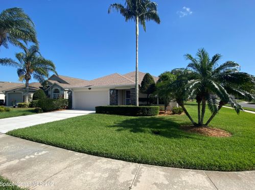 1361 Lago Mar Dr, Melbourne, FL 32940-6321