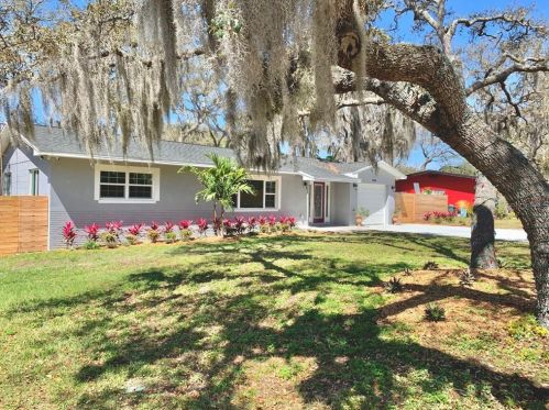 5080 Oaklawn Ln, Saint Petersburg, FL 33708-3030