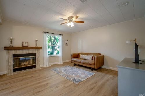 531 Mission Blvd, Santa Rosa, CA 95409-5347