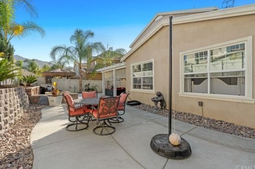 46346 Teton Trl, Temecula CA  92592-4139 exterior