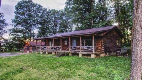 260 Saint Xavier Rd, Latrobe, PA 15650-5507