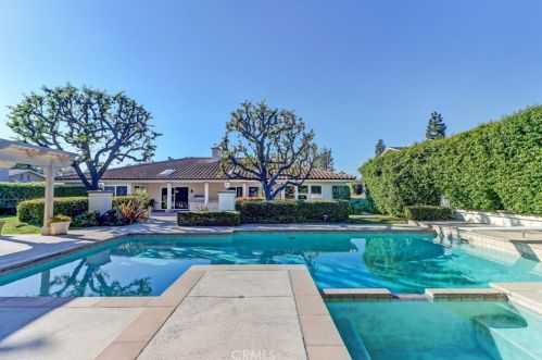 9542 Featherhill Dr, Orange, CA 92861-2615