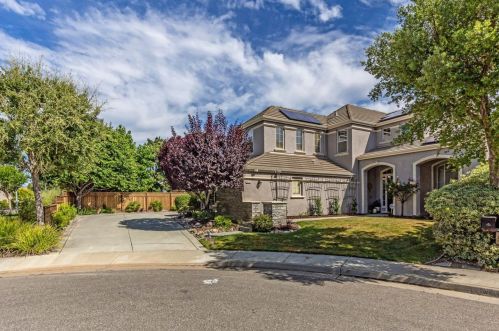 19106 Ravenswood Ct, Morgan Hill, CA 95037-9040