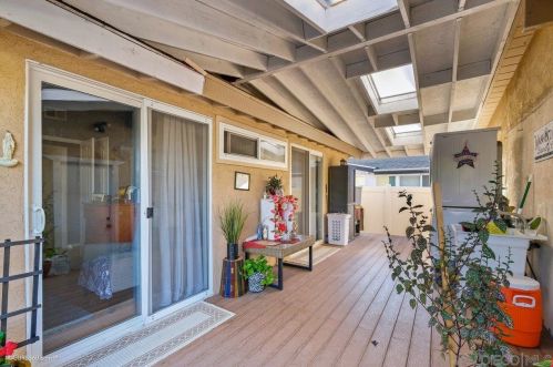 5525 Brunswick Ave, San Diego CA 92120-1830 exterior