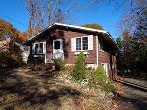 102 Lakeside Dr, Ridgefield, CT 06877-2127