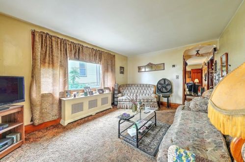 145 Urban Ave, North Providence RI  02904-4930 exterior