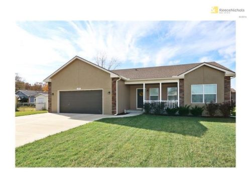 250 Walnut St, Gardner KS  66030 exterior