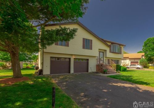 12 Bori Dr, South Plainfield, NJ 07080-4441