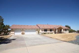 10336 Sunny Vista Rd, Phelan, CA 92371-6453