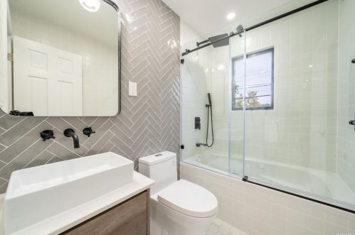 501 Saddle Rdg Rd, Woodsburgh NY  11598-1553 exterior