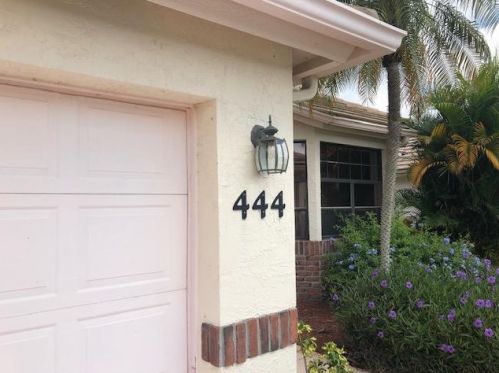 444 Jefferson Cir, Fort Pierce, FL 34986-2117