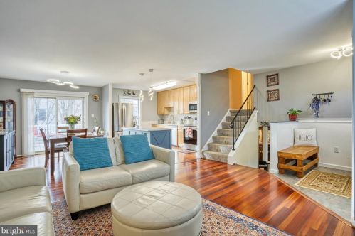 12821 Flagship Ave, Herndon, VA 20170-2949
