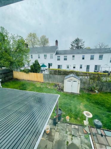 5 Lane Crest Ave, New Rochelle NY  10805-1416 exterior