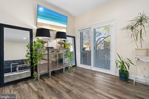 14857 Swallow Ct, Woodbridge VA  22193-1868 exterior