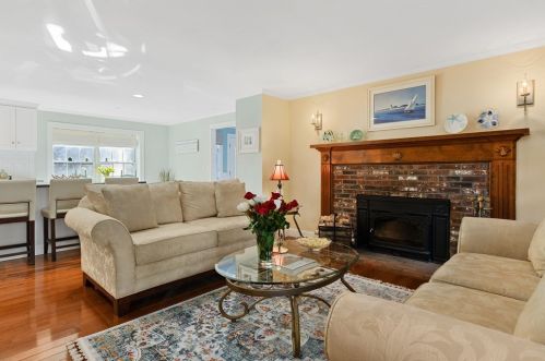 66 Yardarm Dr, Mashpee MA 02649-3658 exterior