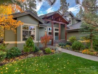 19421 Ironwood Cir, Bend, OR 97702-1971