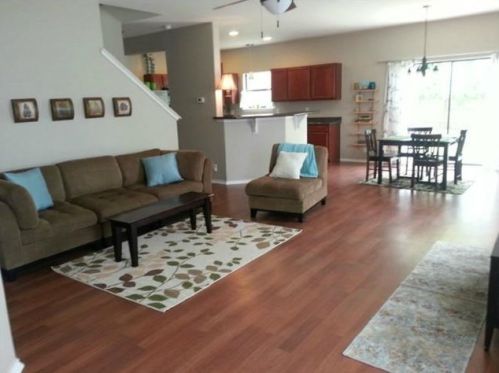 571 New Country Rd, Uhland, TX 78640-5908