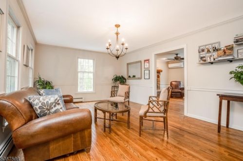 14 Pine Hill Rd, Annandale NJ  08801-3503 exterior