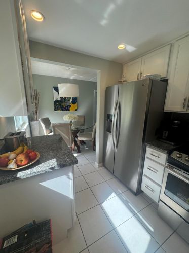 125 Dorchester F, West Palm Beach FL  33417-1442 exterior