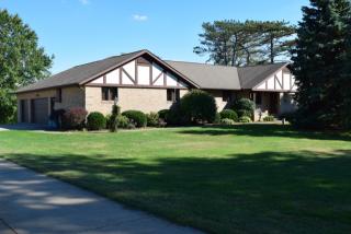 8486 Market Ave, Canton, OH 44721-1333