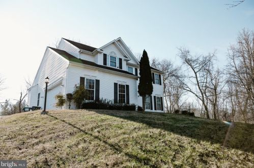 4 Battery Ridge Dr, Fredericksburg VA  22405-3568 exterior