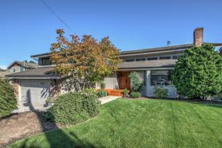 8456 170 St, Bothell WA  98028-3639 exterior