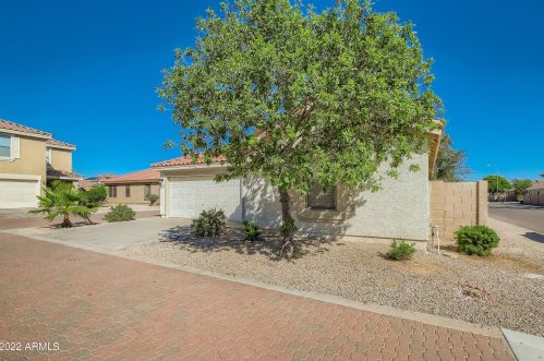 2322 Hazeltine Way, Chandler, AZ 85249-4643