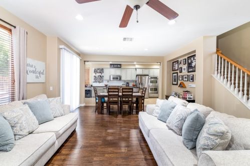 27404 Lock Haven Ct, Temecula CA  92591-4423 exterior