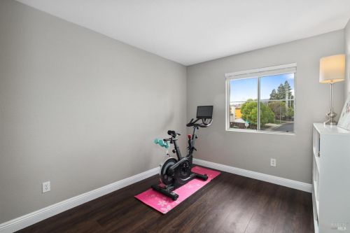 912 Celestine Cir, Vacaville CA  95687-7852 exterior