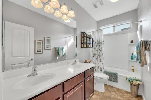 12311 El Portal Way, Rancho Cordova CA  95742-7714 exterior