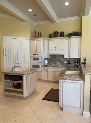 8801 Bally Bunion Rd, Fort Pierce FL  34986-3085 exterior