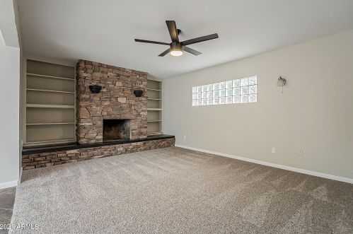 7020 12 St, Phoenix AZ 85086-4800 exterior