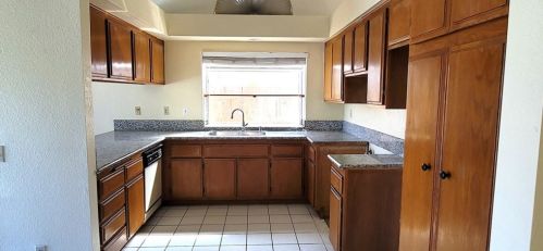 166 Nebraska St, Lake Elsinore CA  92530-1861 exterior