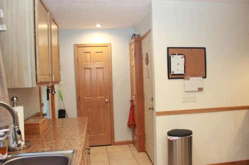 2326 Pawnee Dr, London OH  43140-9018 exterior