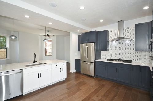 6029 Stanton Ave, Pittsburgh PA  15206-2200 exterior