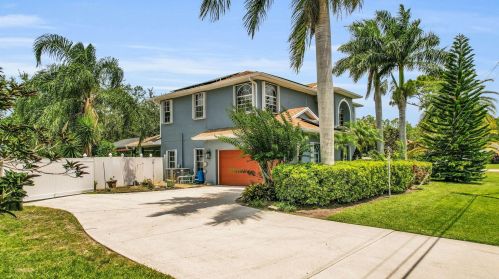 6444 Foxglove St, Fort Pierce, FL 34986-3706