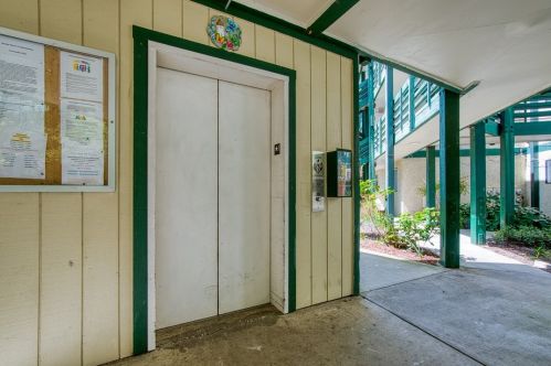 10 Royale Ave, Lakeport CA  95453-5535 exterior