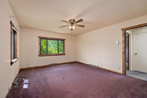 523 Wright Rd, New Kensington PA  15068-9231 exterior