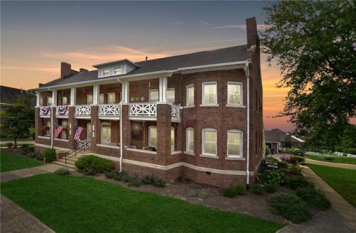 5674 Lawton Loop West Dr, Indianapolis, IN 46216-2013