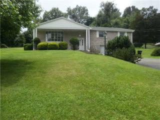 9685 Highland Rd, Pittsburgh, PA 15237-4301