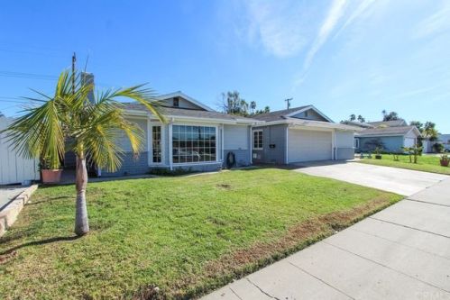 2753 Galley St, Orange, CA 92865-2422