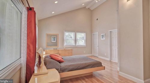 7127 Roosevelt Ave, Falls Church VA  22042-1623 exterior