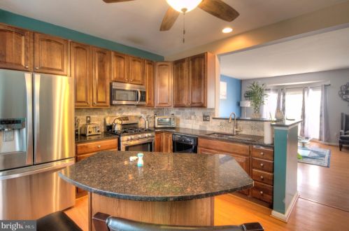 135 South Ave, Swedesboro NJ  08085-1686 exterior