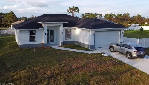 3318 58th St, Lehigh Acres, FL