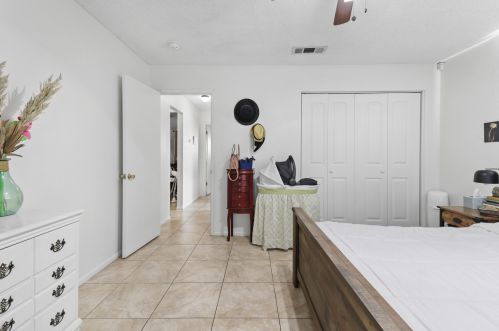 9572 Santa Cruz Rd, Desert Hot Springs CA  92240-1721 exterior