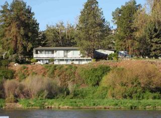 1030 View Dr, Richland, WA 99352-8574