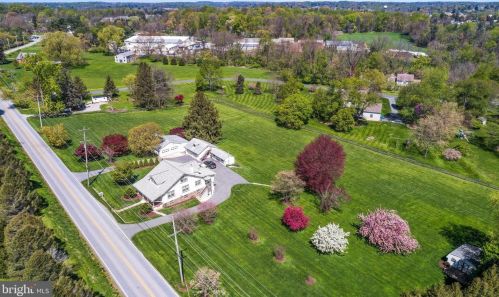 123 Old Kennett Rd, Kennett Sq PA  19348-2631 exterior