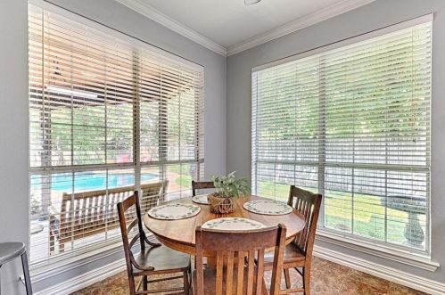 10510 Woodland Dr, Greenville TX  75402-3316 exterior