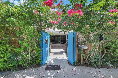 798 15th Ave, Boca Raton, FL 33486-8440