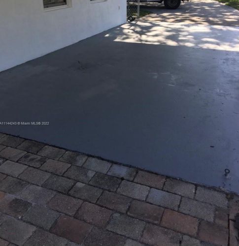 208 Southern Ave, Fort Pierce FL  34950-5433 exterior